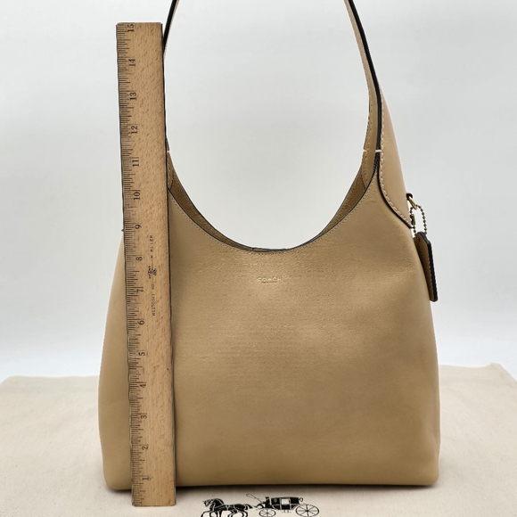 💥NWT💥 Coach Brooklyn 28 Hobo, Tan - Picture 12 of 15